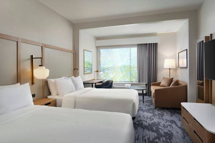 Room 14 of 36