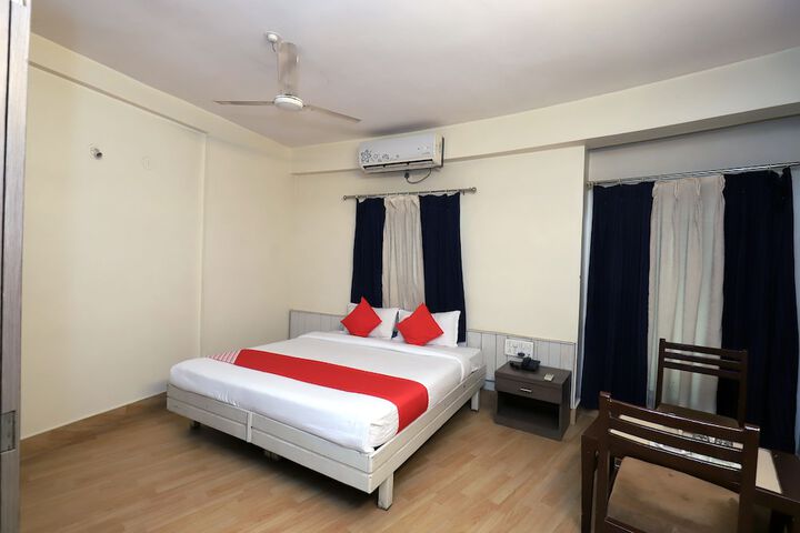 Room 15 of 19