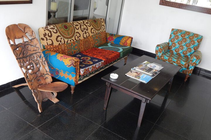 Guest Lobby
