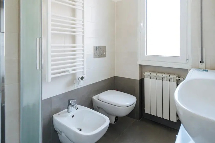 Room 8 of 20