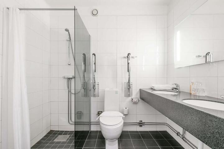 Room 50 of 57
