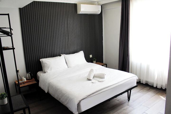 Room 65 of 108