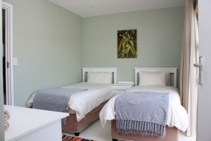 Room 17 of 36