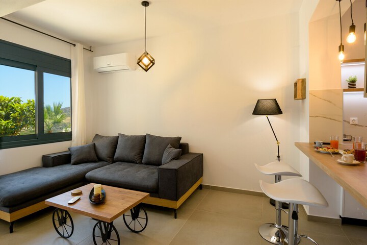 Room 42 of 76