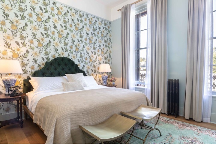 1 King Bed (4 of 13)