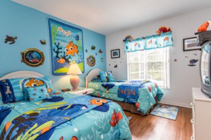 Room 34 of 47