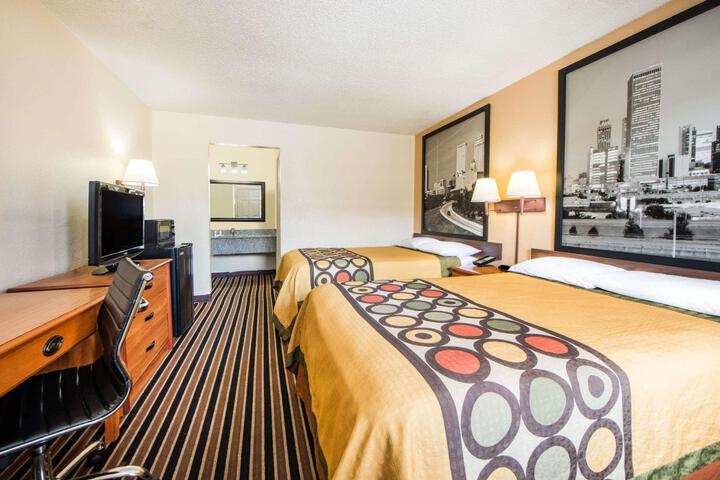 2 Double Beds (5 of 6)