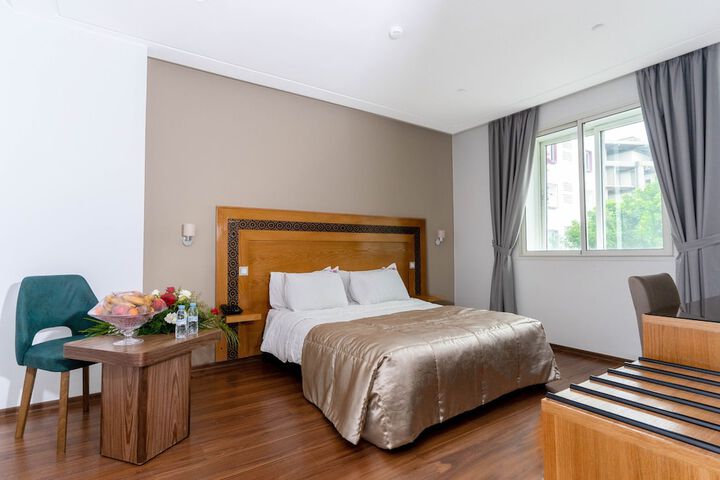 Room 8 of 31