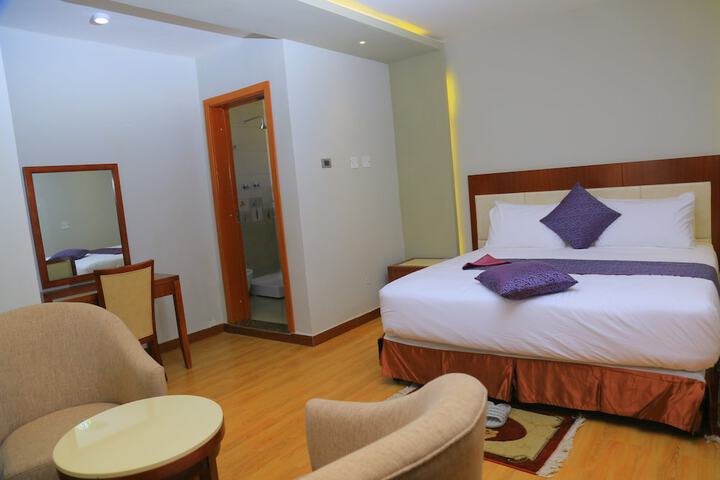 Room 12 of 31