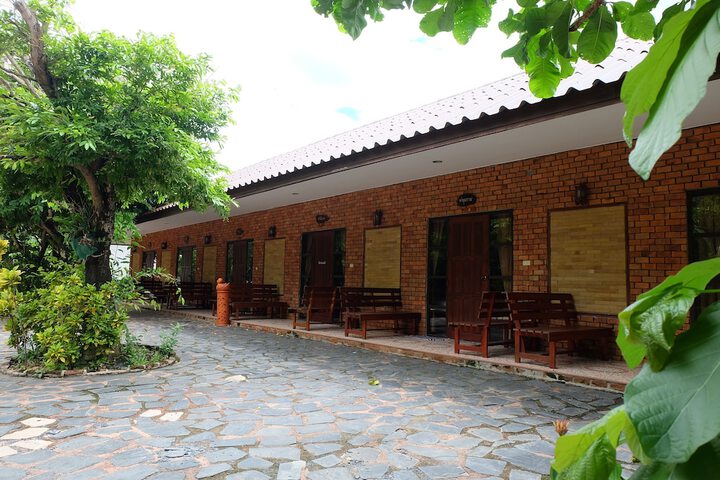 Room 10 of 49