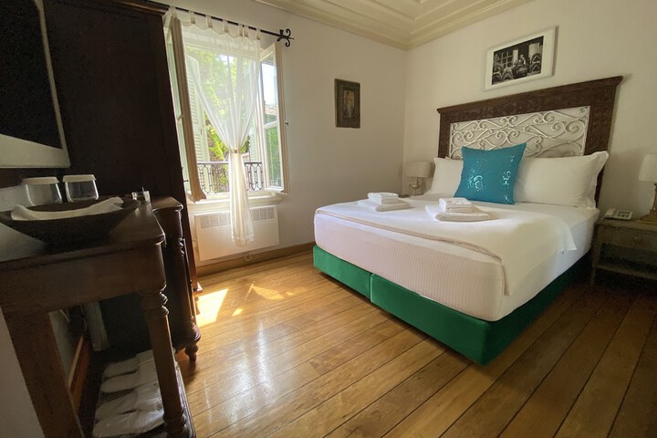 Room 10 of 81