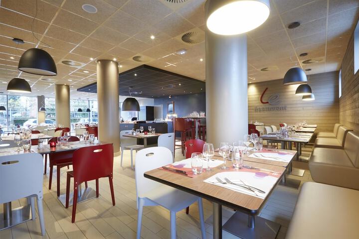 Dining Photos