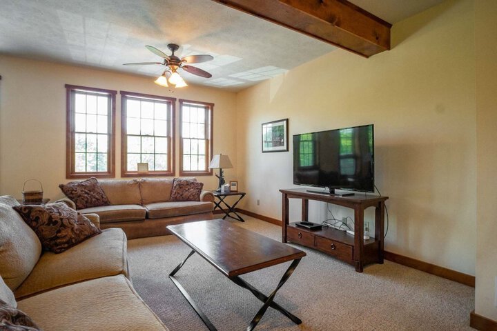 Room 18 of 28