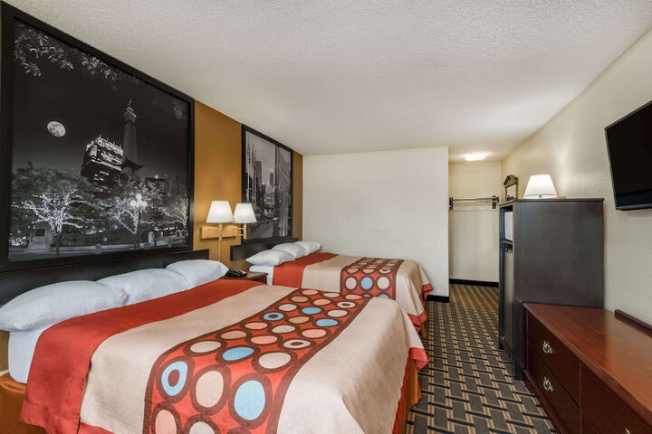2 Double Beds (1 of 4)