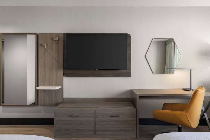 Room 10 of 49