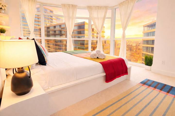 Room 4 of 17