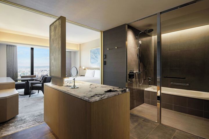 Room 36 of 63