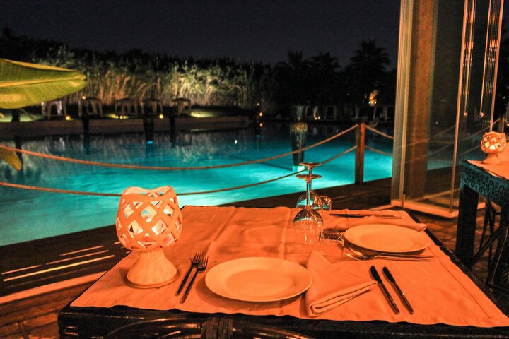 Dining 52 of 70