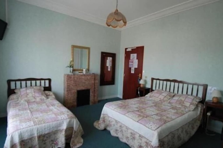 Room 16 of 20