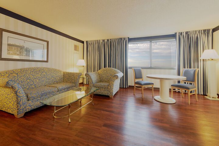 Chelsea Classic Room with 1 King Bed (35 of 54)
