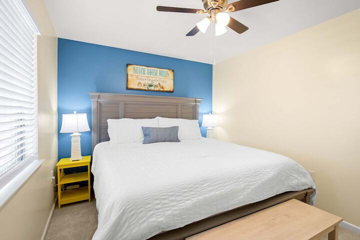 Room 4 of 50