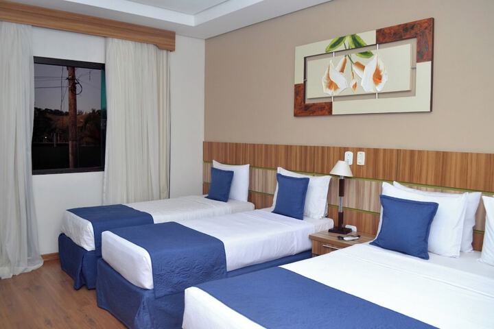 Room 3 of 8