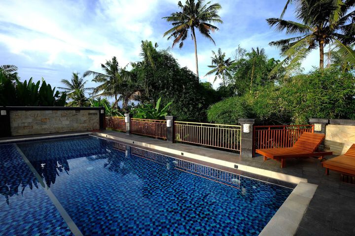 Pool 26 of 77