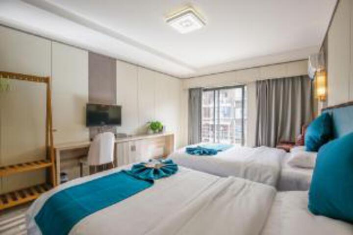 Room 20 of 20