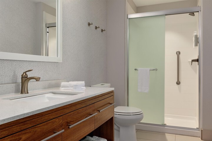 Bathroom shower