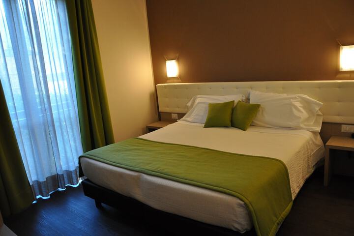 Room 9 of 55