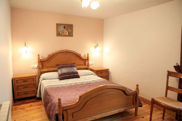 Room 6 of 17