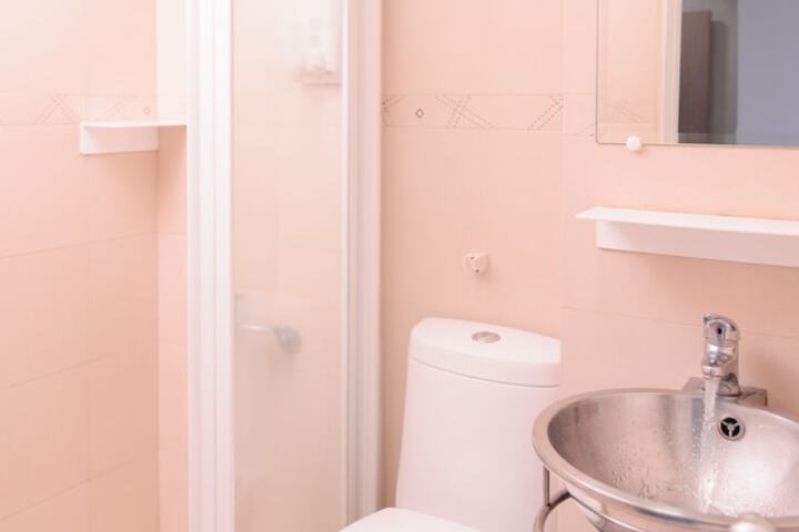 Room 6 of 45