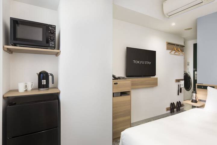 Room 6 of 66