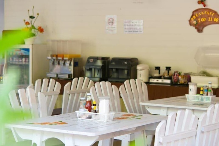 Breakfast/Coffee Service 28 of 46