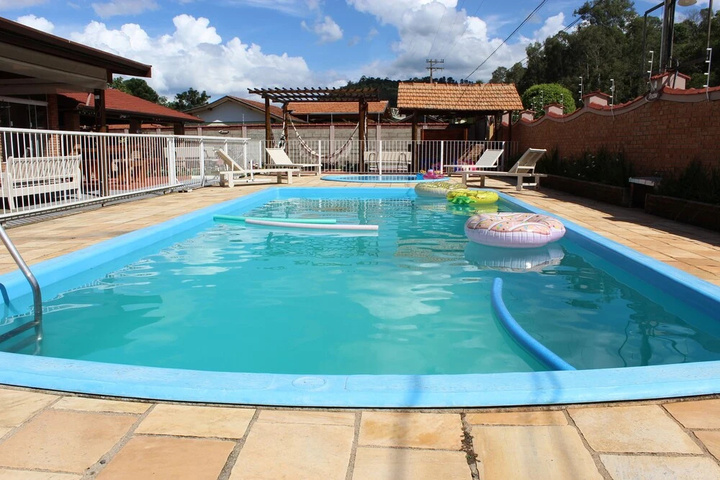 Pool 3 of 6