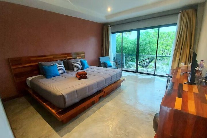 Room 27 of 62