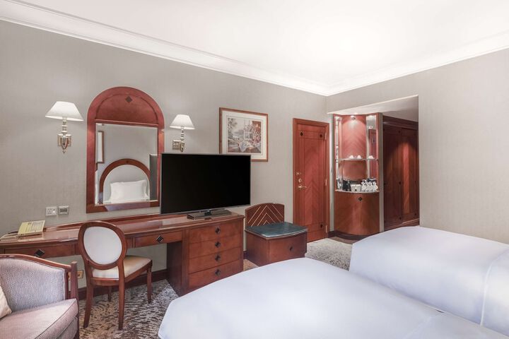 Room 50 of 139