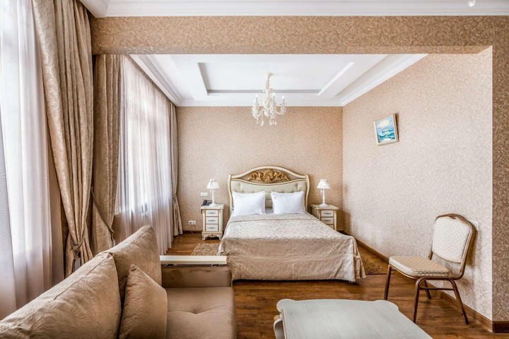 Room 35 of 94