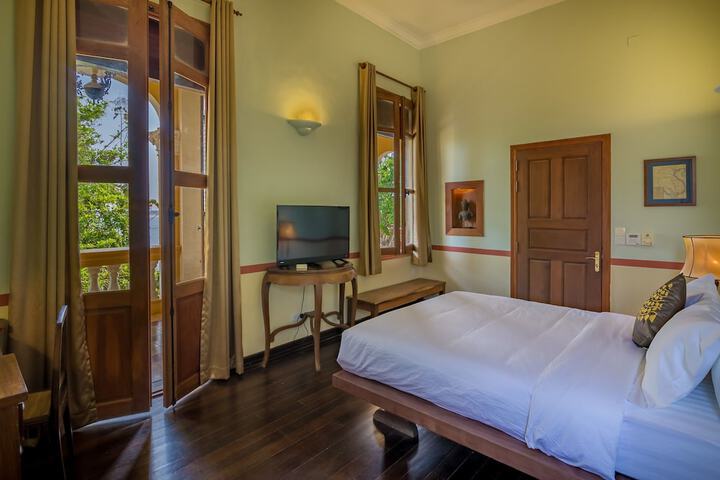 Room 6 of 40