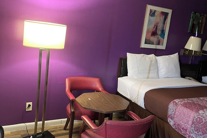 Room 59 of 91