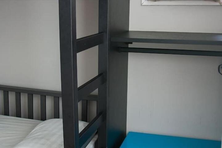 Room 51 of 61