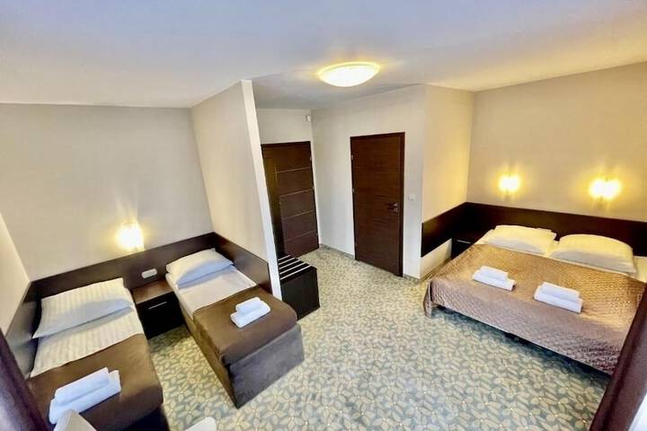 Room 47 of 110
