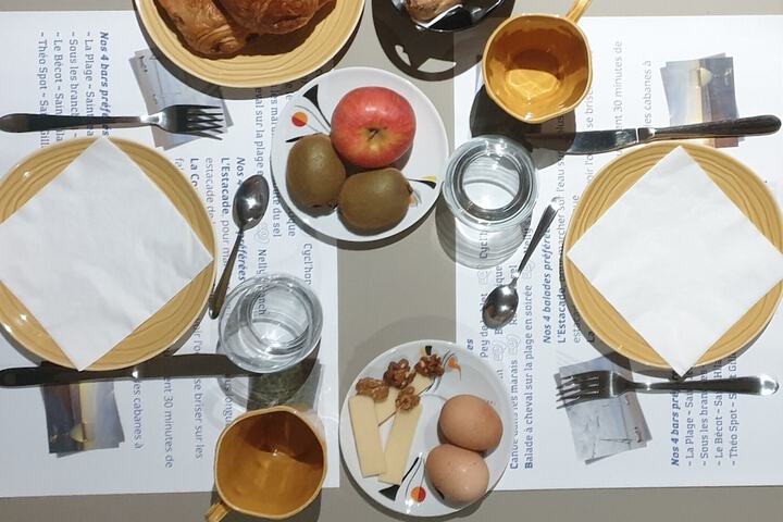 Breakfast/Coffee Service 40 of 44