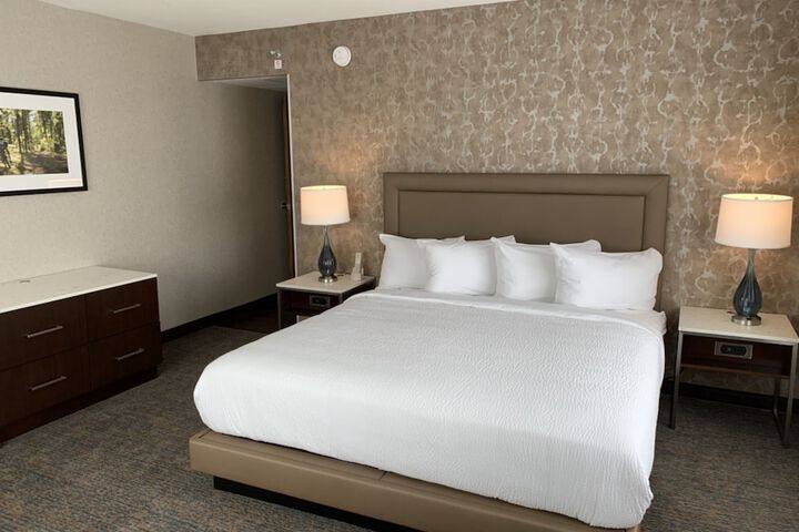 Standard | King Bed (31 of 34)