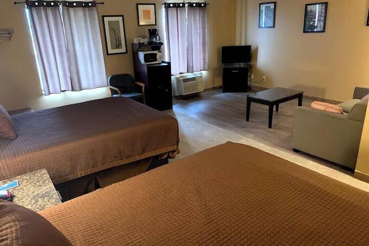 Room 3 of 12
