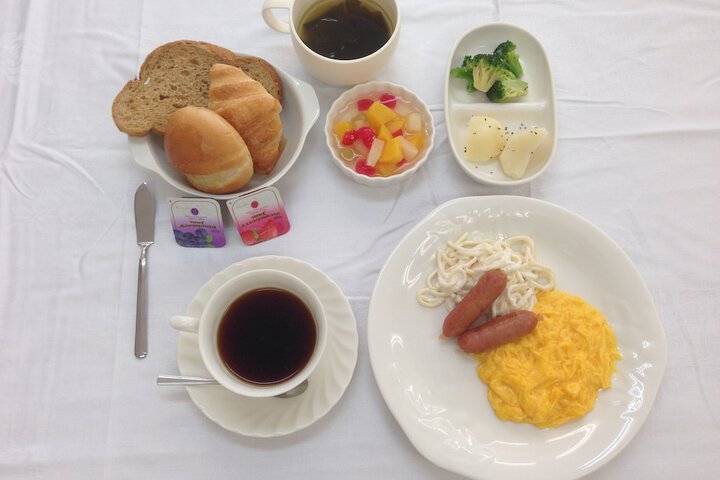 Breakfast/Coffee Service 26 of 45