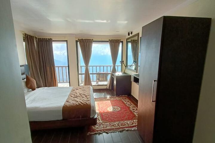 Room 21 of 81