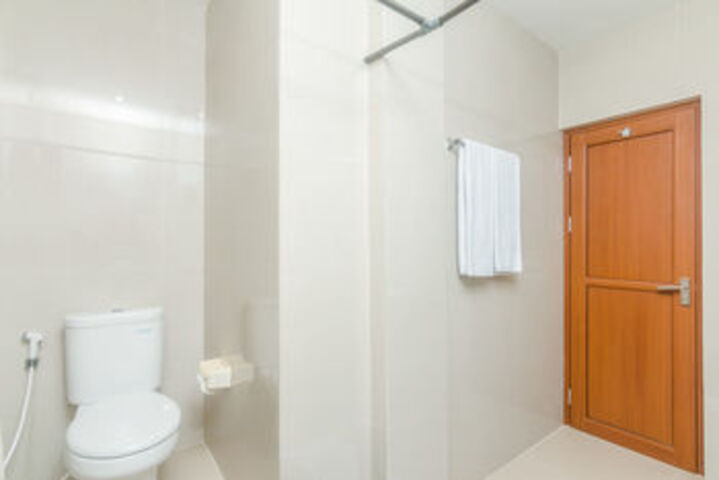 Room 2 of 23