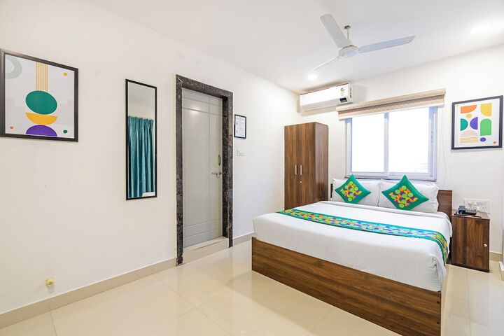 Room 18 of 40
