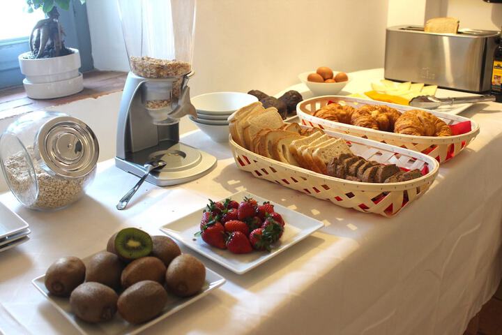 Breakfast/Coffee Service 51 of 79